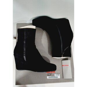 Rare BNIB PRADA Calzature Donna Black Suede Wedge Booties